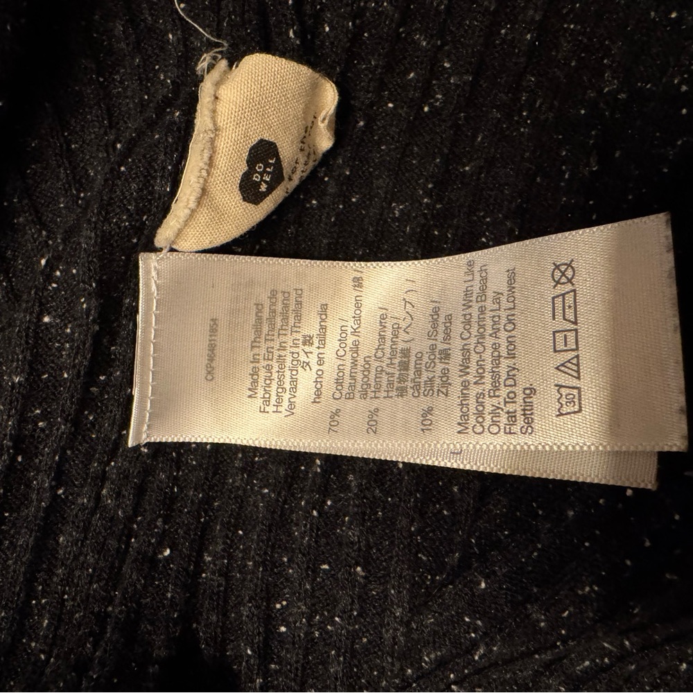 Madewell Donegal Lawson Crop Pullover Sweater in True Black - Picture 7 of 8